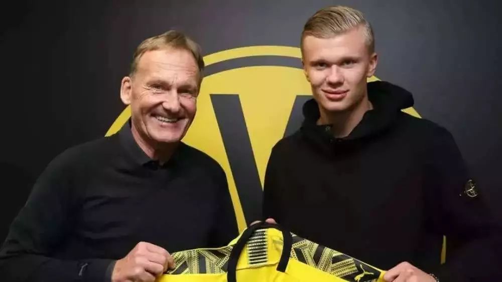 赛结束后由 赛结束后由